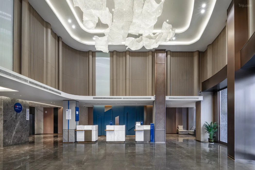 Holiday Inn Express Shangri-La 8/41