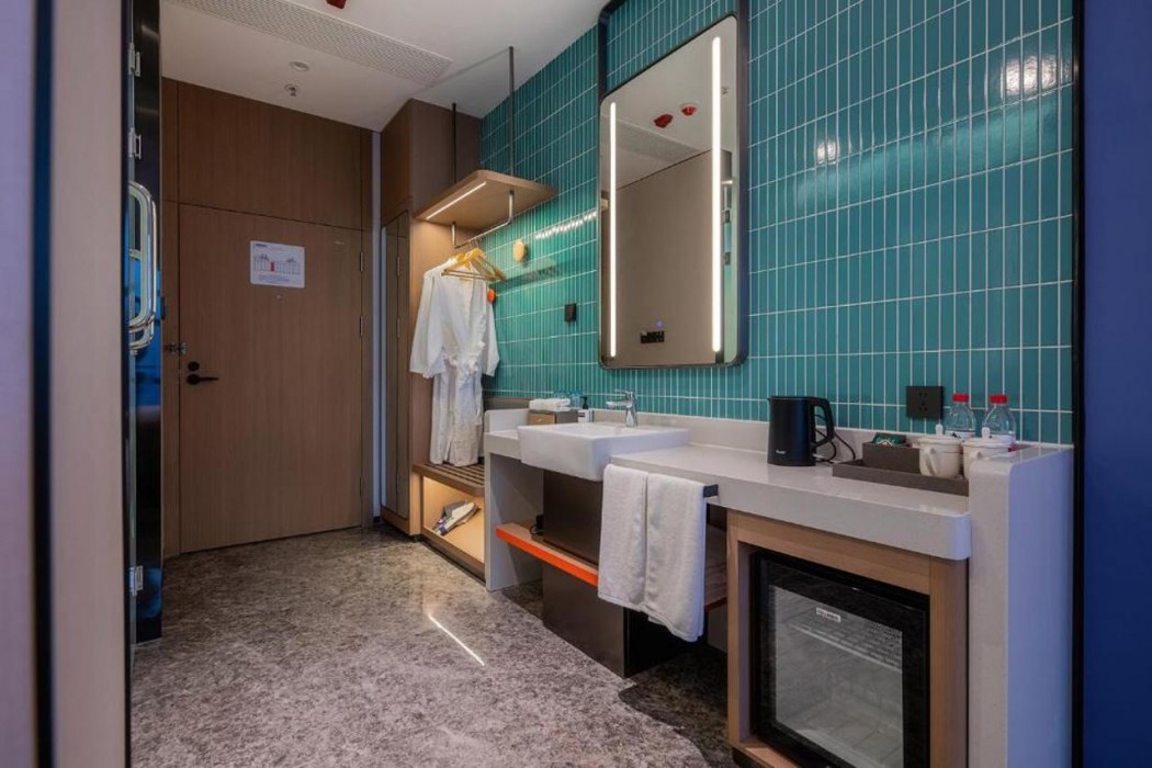 Holiday Inn Express Chongqing Nanbin Road 14/36