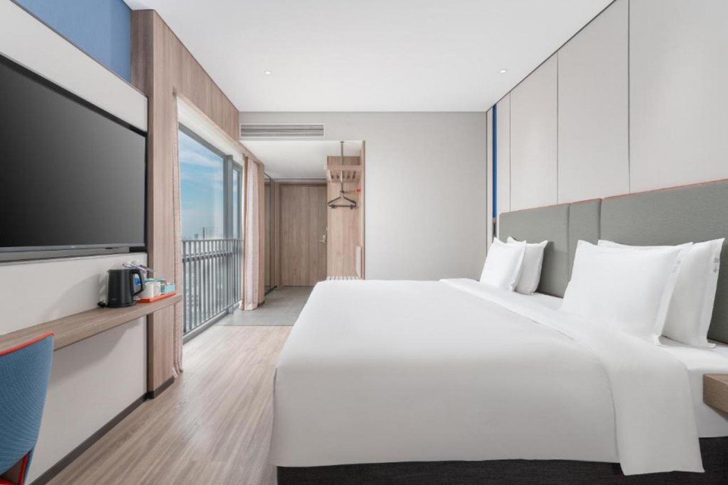 Holiday Inn Express Guangzhou Panyu Dashi 15/45
