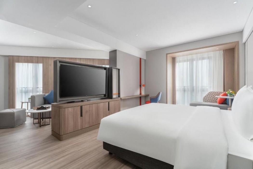 Holiday Inn Express Guangzhou Panyu Dashi 16/45