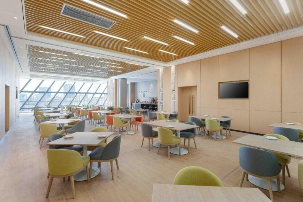 Holiday Inn Express Weifang City Center 35/52