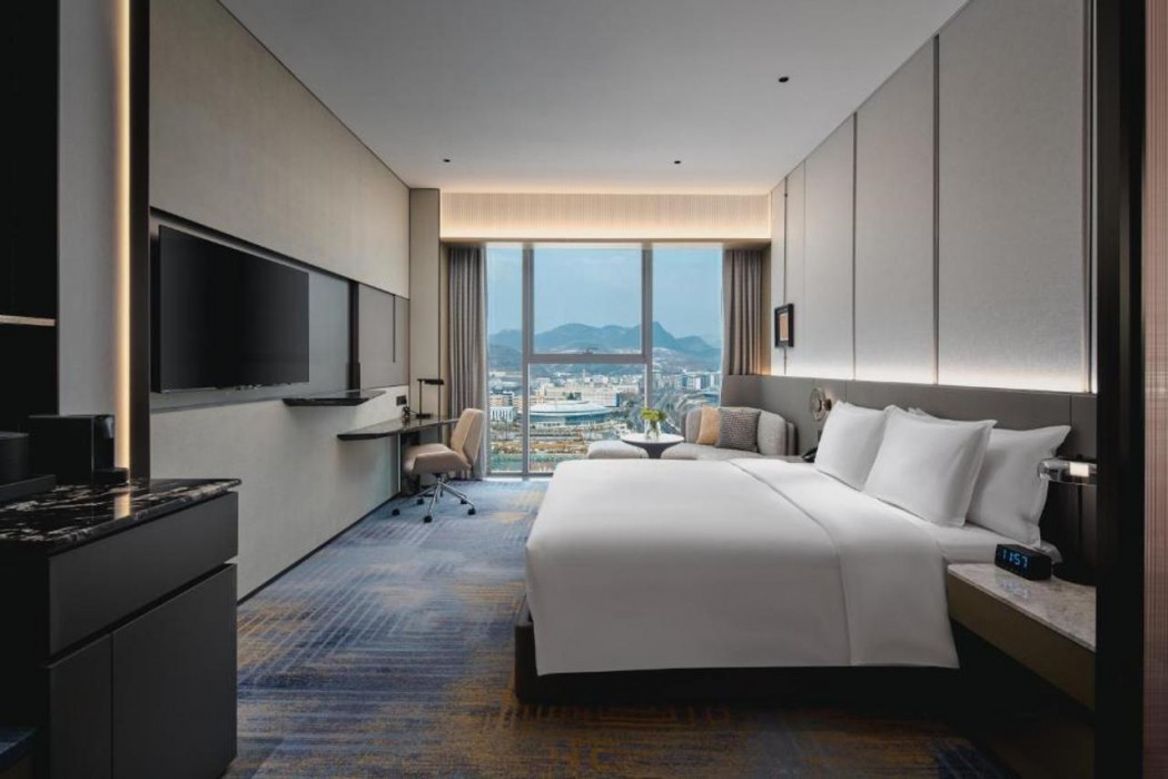 Crowne Plaza Shangluo 15/60