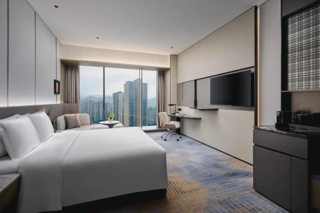Crowne Plaza Shangluo 16/60