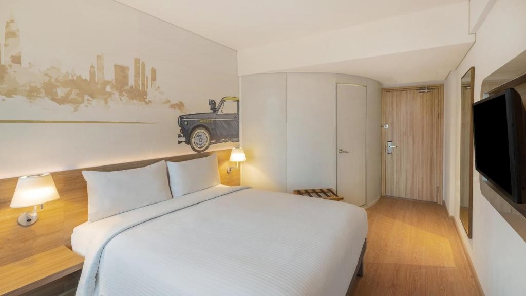 ibis Thane 10/49