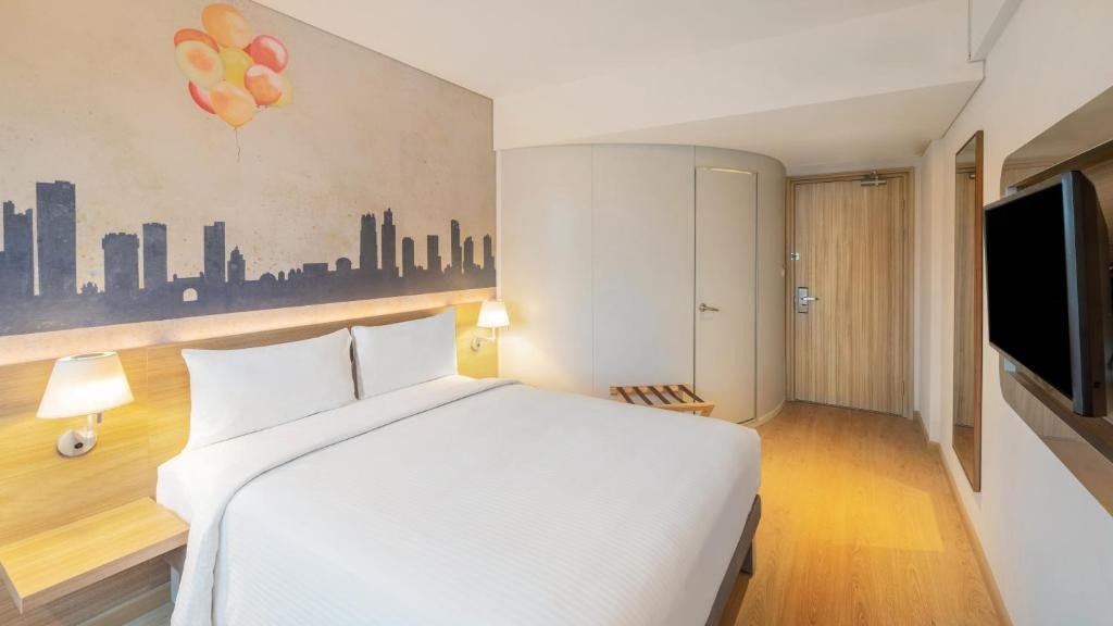 ibis Thane 9/49
