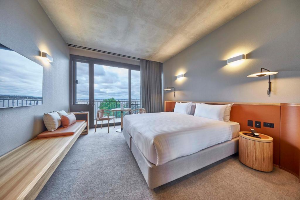 Wonil Hotel Perth - Handwritten Collection 13/64