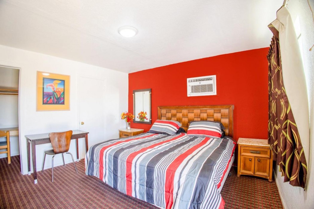 Sands Motel By OYO El Paso near Airport 14/31