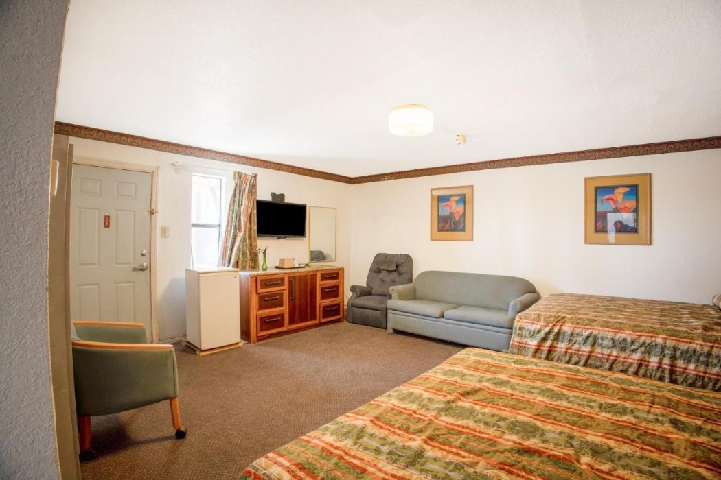 Sands Motel By OYO El Paso near Airport 11/31