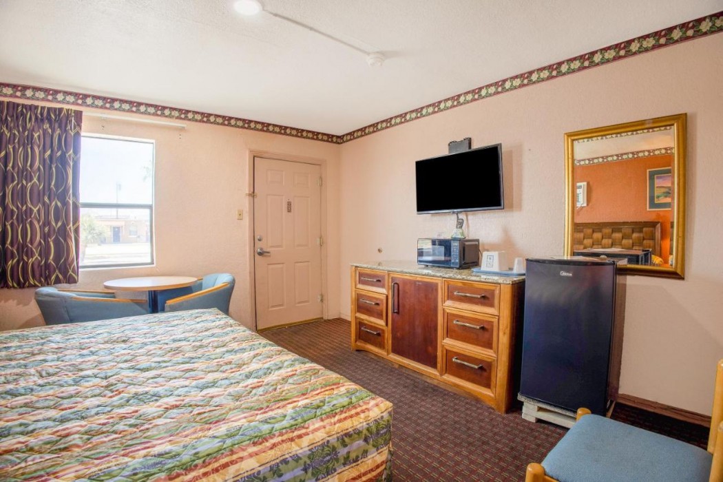 Sands Motel By OYO El Paso near Airport 10/31