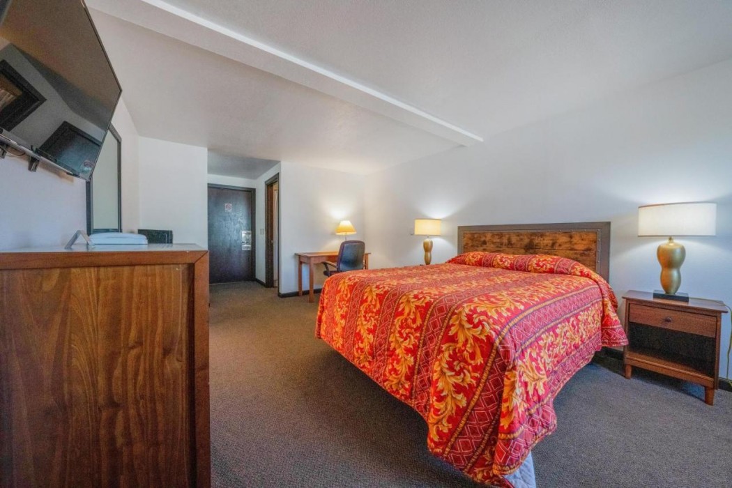 Unicorn Inn by OYO Portland 9/26
