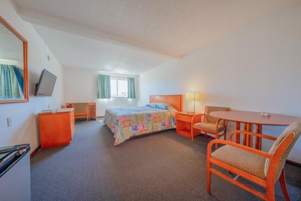 Unicorn Inn by OYO Portland 10/26