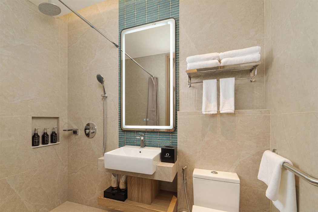 Oakwood Hotel and Apartments Grand Batam 7/24