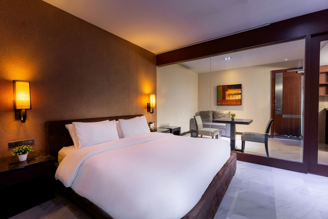 Sukhothai Hotel and Residence Ratchada 24/61