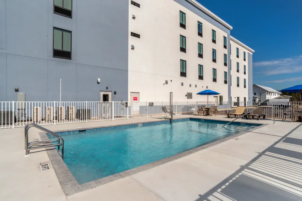 Comfort Inn & Suites Panama City Beach - Pier Park Area 41/61
