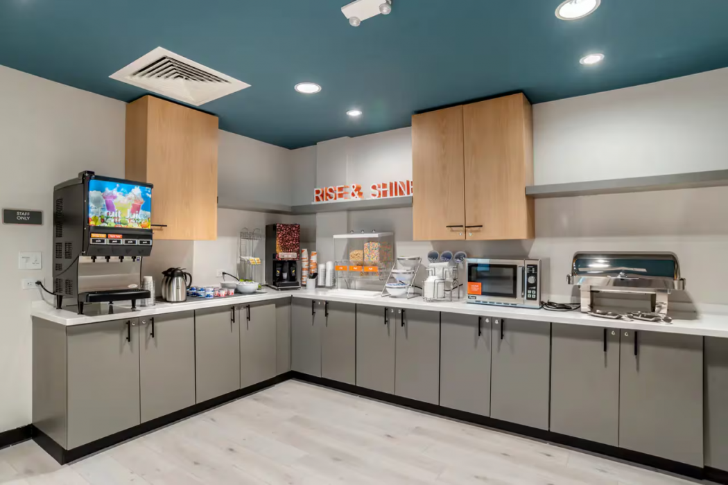 Comfort Inn & Suites Panama City Beach - Pier Park Area 37/61