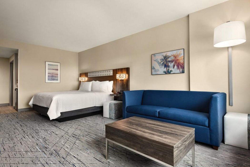 Holiday Inn Express Cape Canaveral 17/60