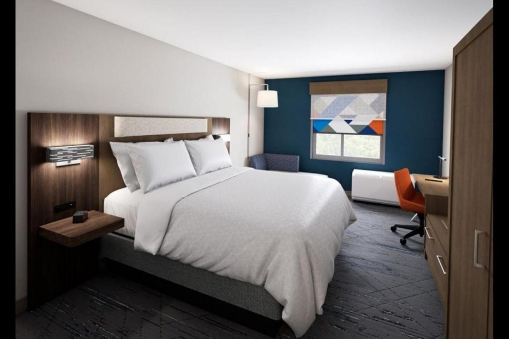 Holiday Inn Express Cape Canaveral 13/60