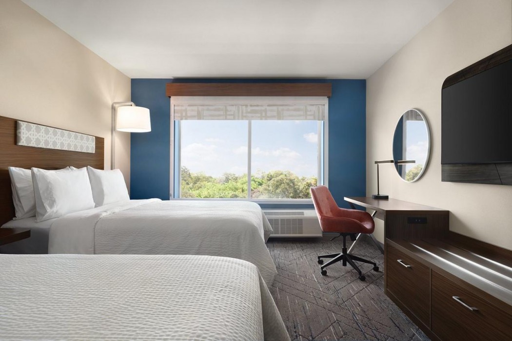 Holiday Inn Express Cape Canaveral 15/60