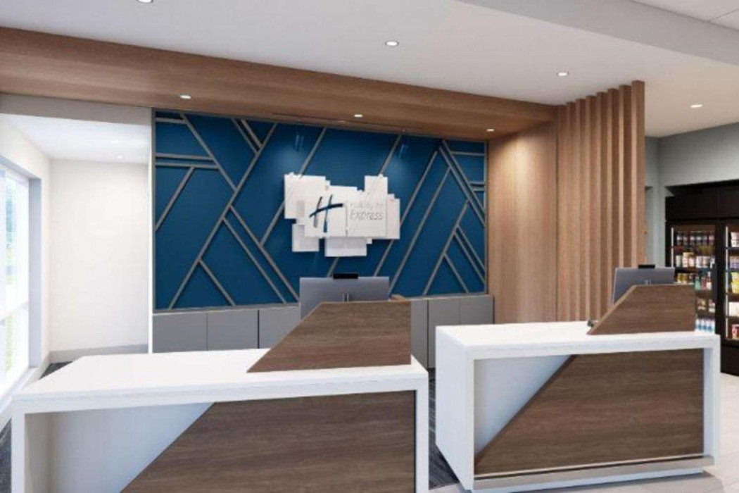 Holiday Inn Express & Suites Hawaiian Gardens 5/38