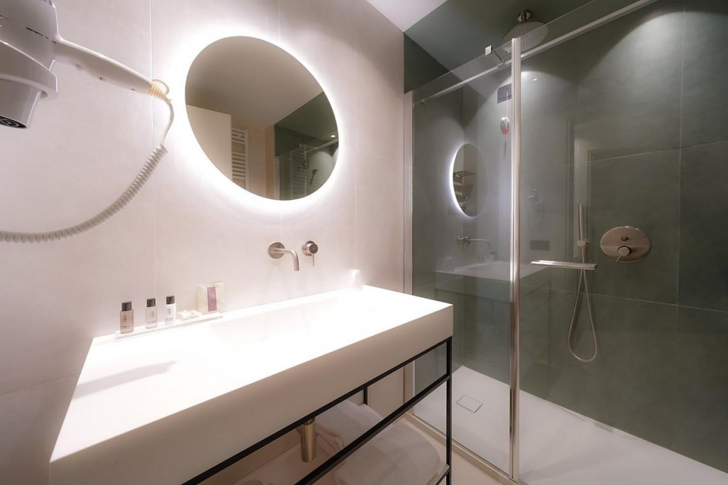 Bergamo Inn 21 6/29