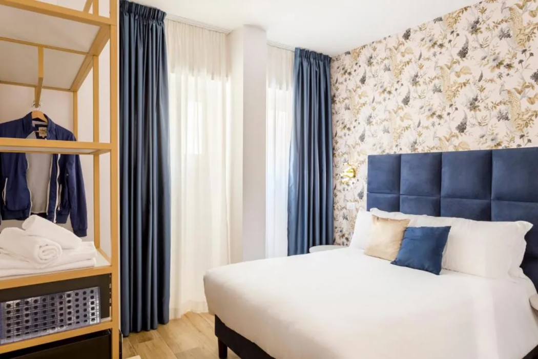 Romi Suite 9/38