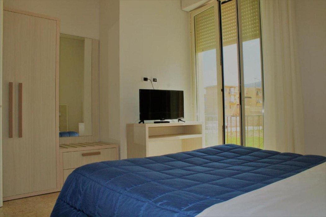 Zibibbo Beach Apartments 12/28