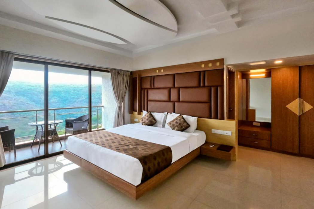 Sterling Panchgani 19/62