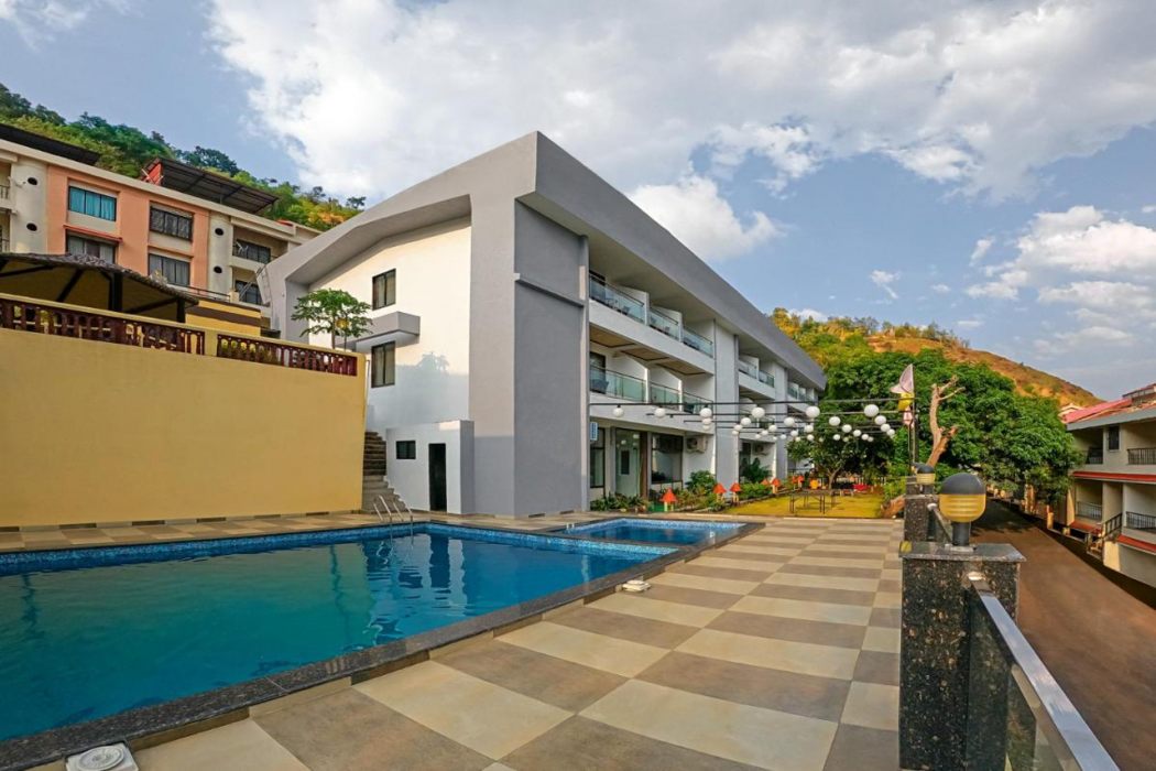 Sterling Panchgani 32/62
