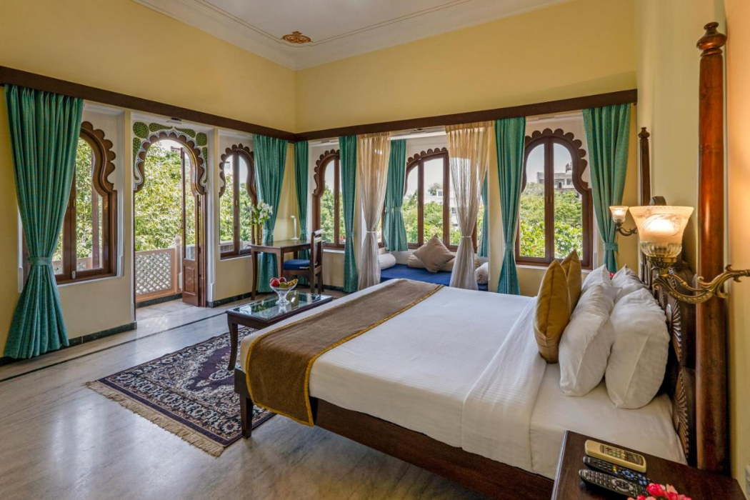 Sterling Jaisinghgarh Udaipur 8/39