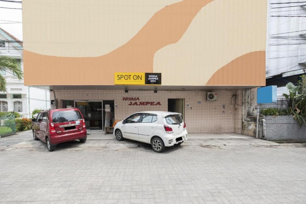 SPOT ON 2214 Wisma Jampea photo1