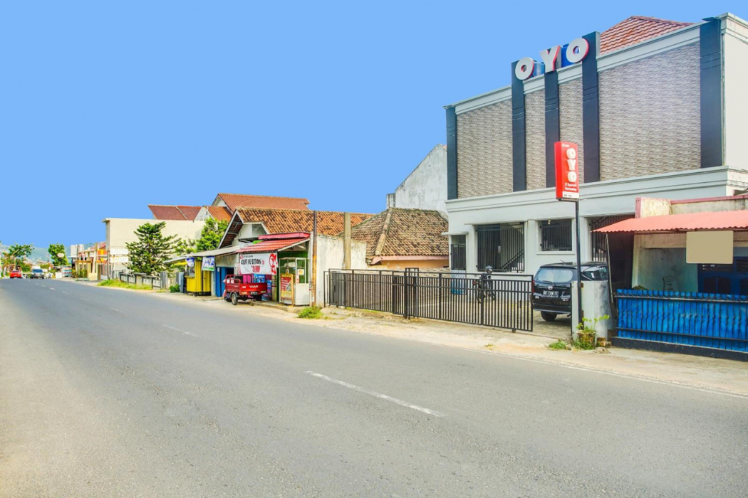 Hotel O Teluk Betung Near Taman Dipangga Formerly Z Hotel in BANDAR LAMPUNG