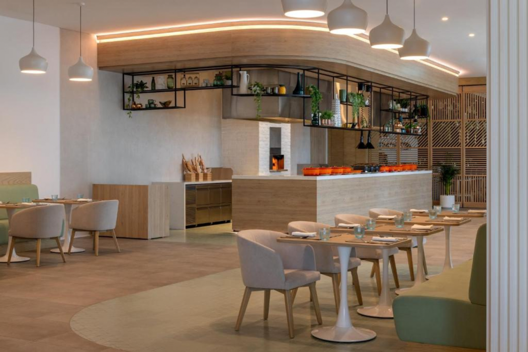 Staybridge Suites Dubai Business Bay 35/53