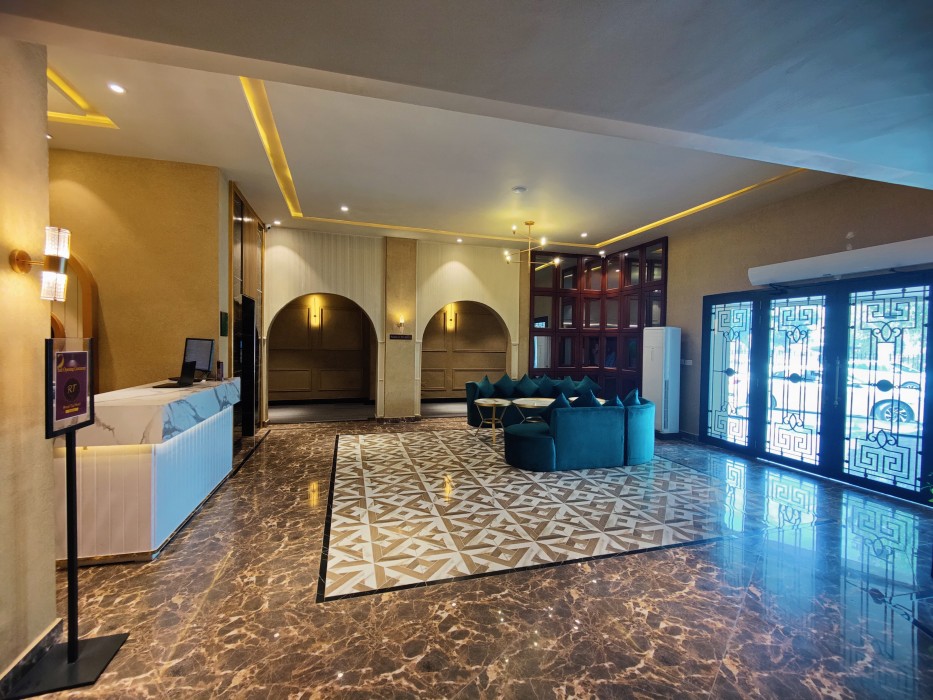 Lobby at RT Grace Royal Taj Hotel Sukkur, SUKKUR