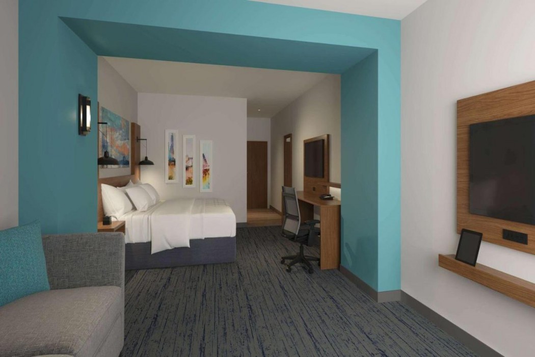 La Quinta Inn & Suites by Wyndham San Antonio at the RIM 6/43