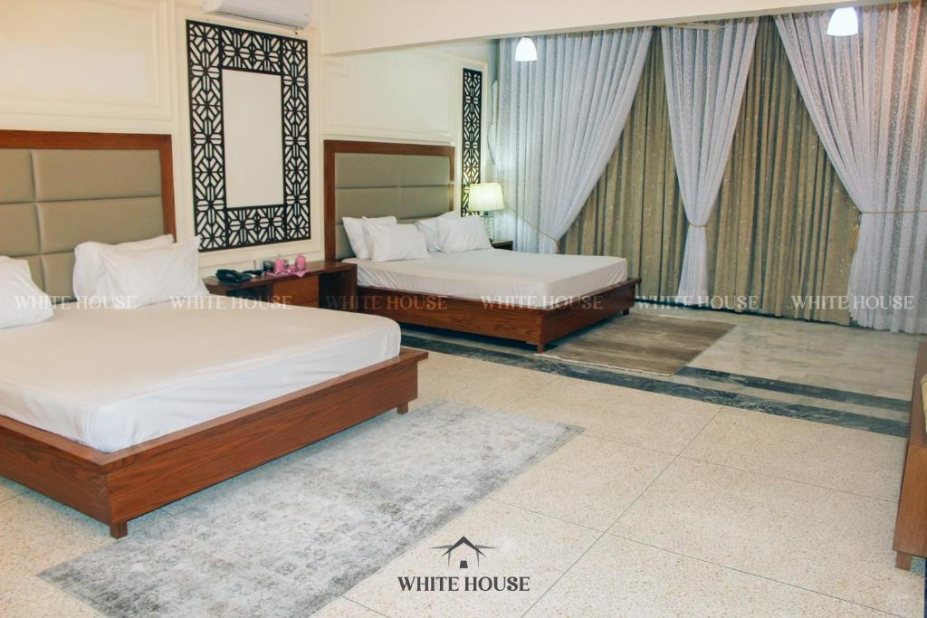 White House Karachi 25/48