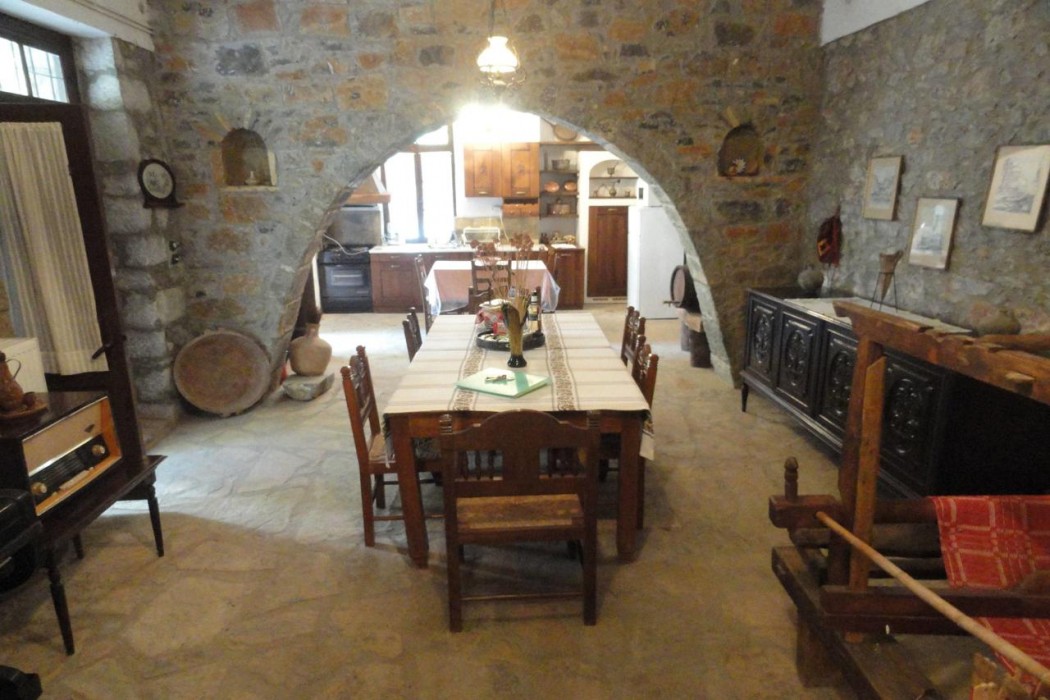 Zeus House 6/36
