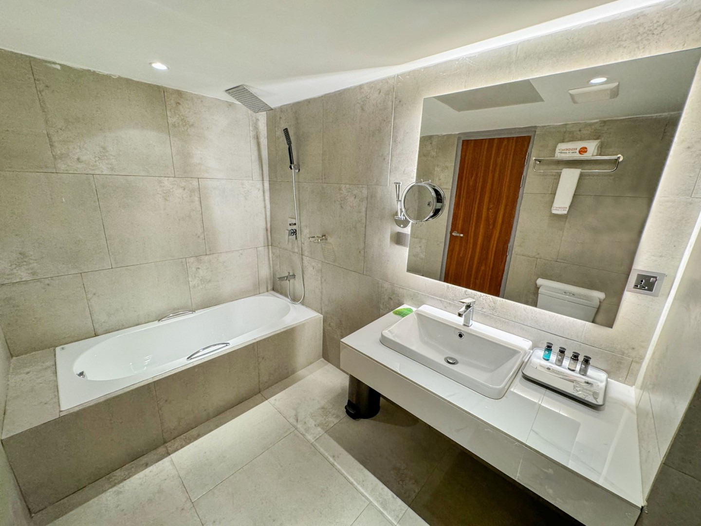 Hotel Omni Residency Baridhara 19/38