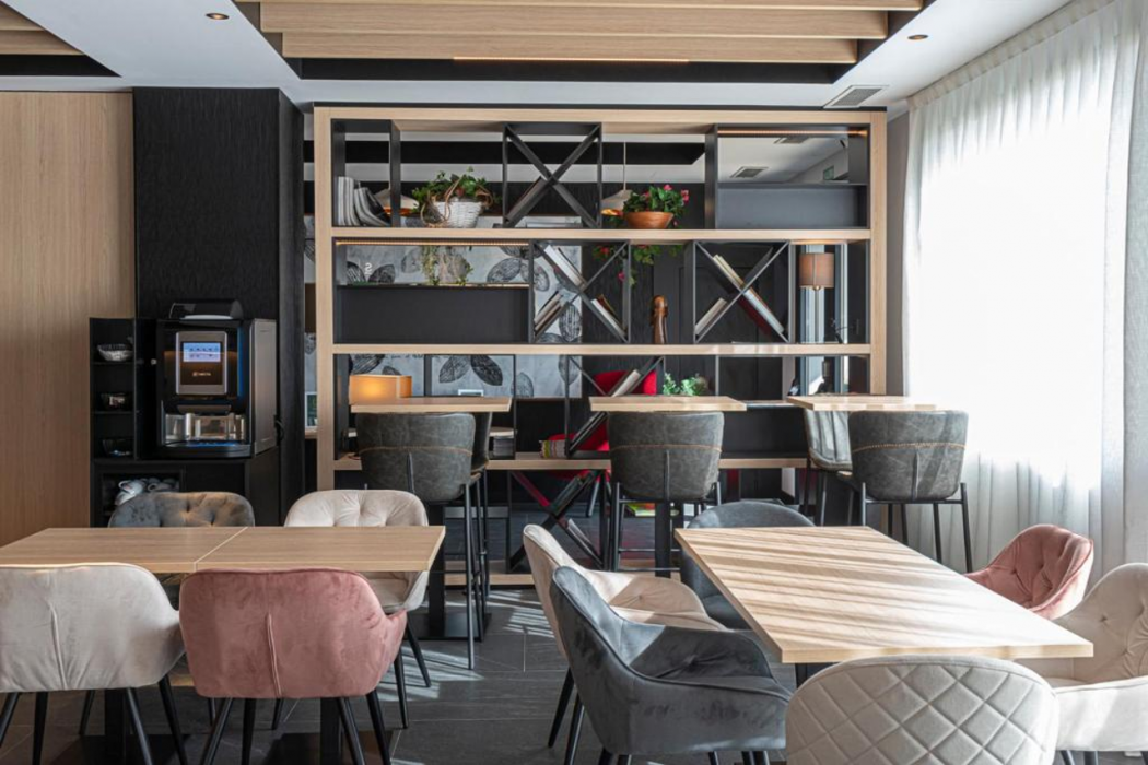 Hotel Sercotel Plana Suites 23/53