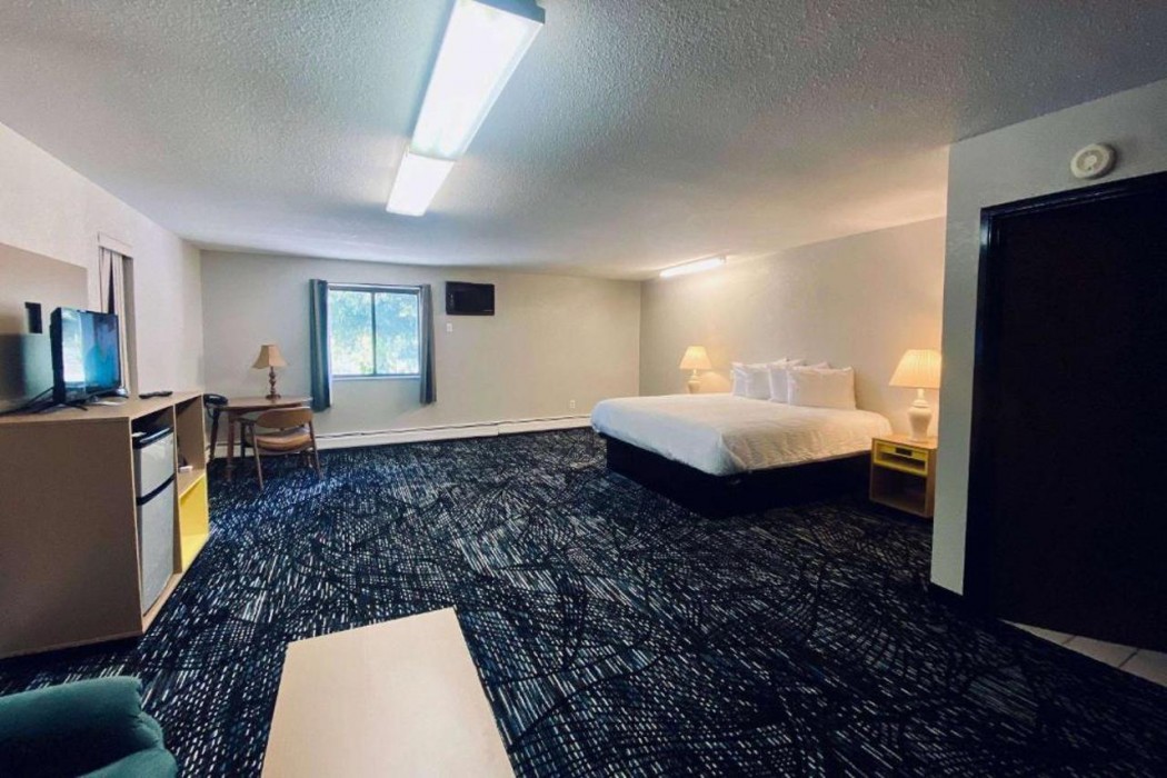 Days Inn by Wyndham Bad Axe 11/55