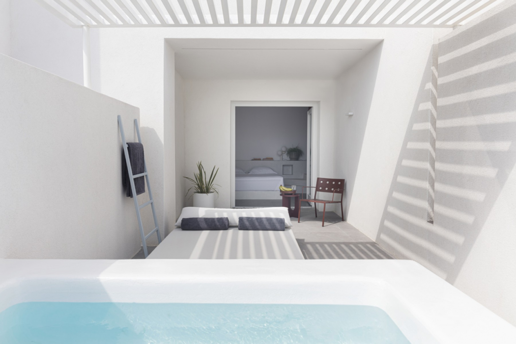 NEO SUITES 18/75
