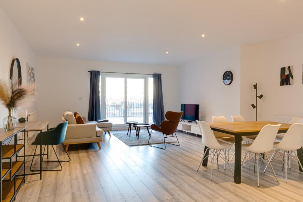Hounslow Central Apartments 16/40