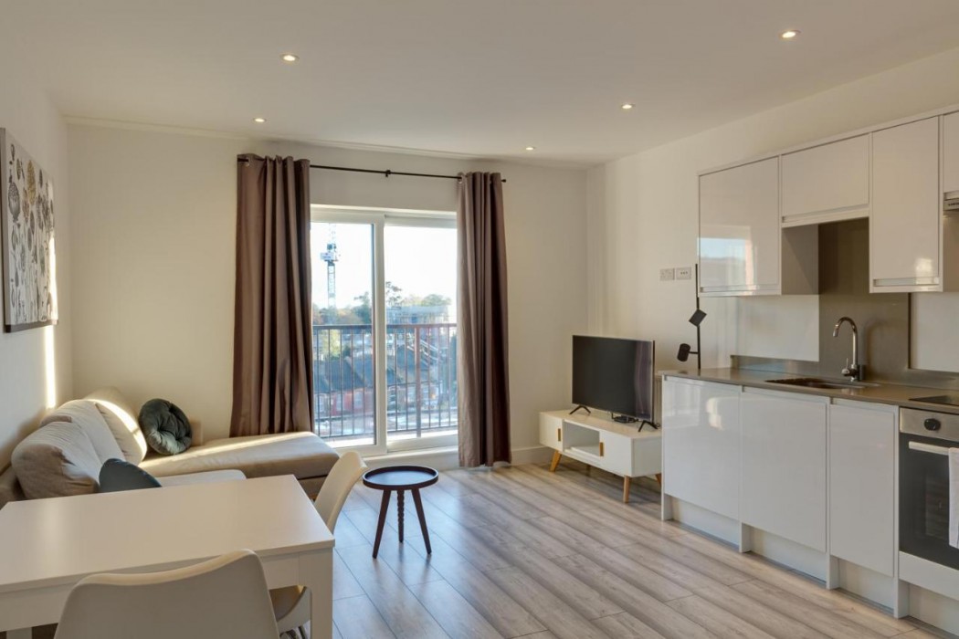Hounslow Central Apartments 23/40