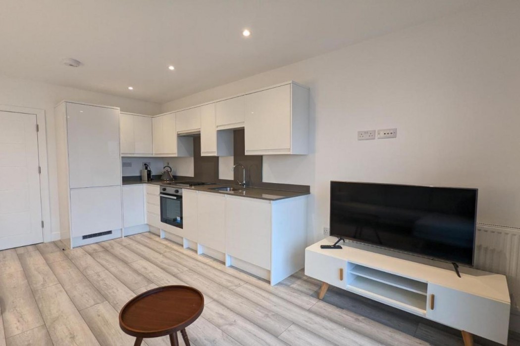 Hounslow Central Apartments 22/40