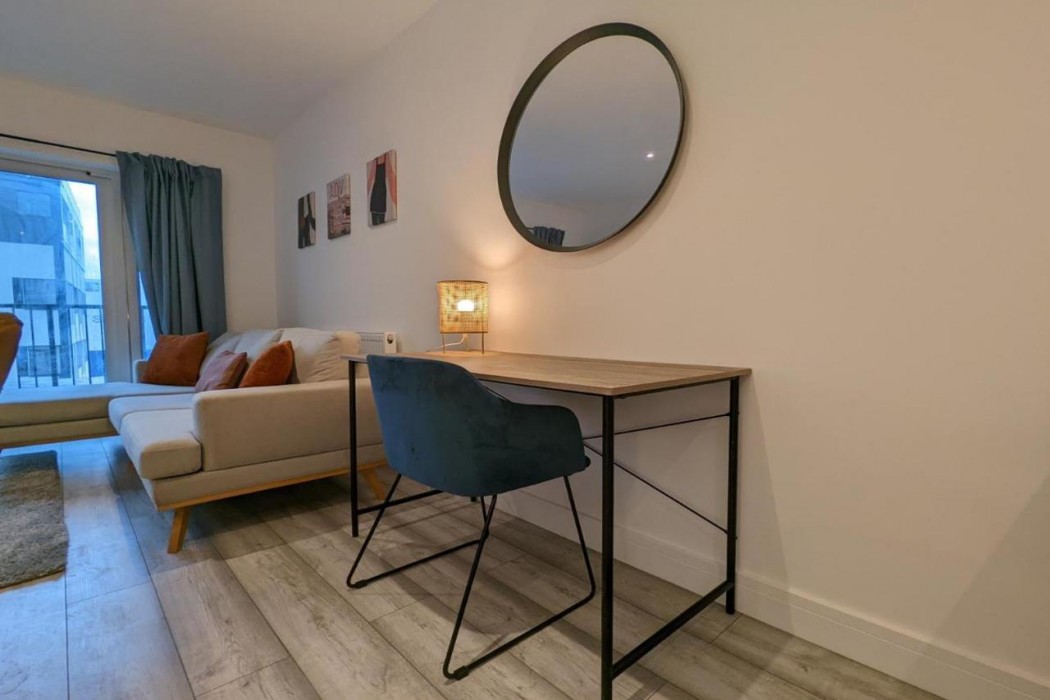 Hounslow Central Apartments 14/40