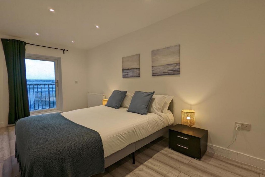 Hounslow Central Apartments 6/40