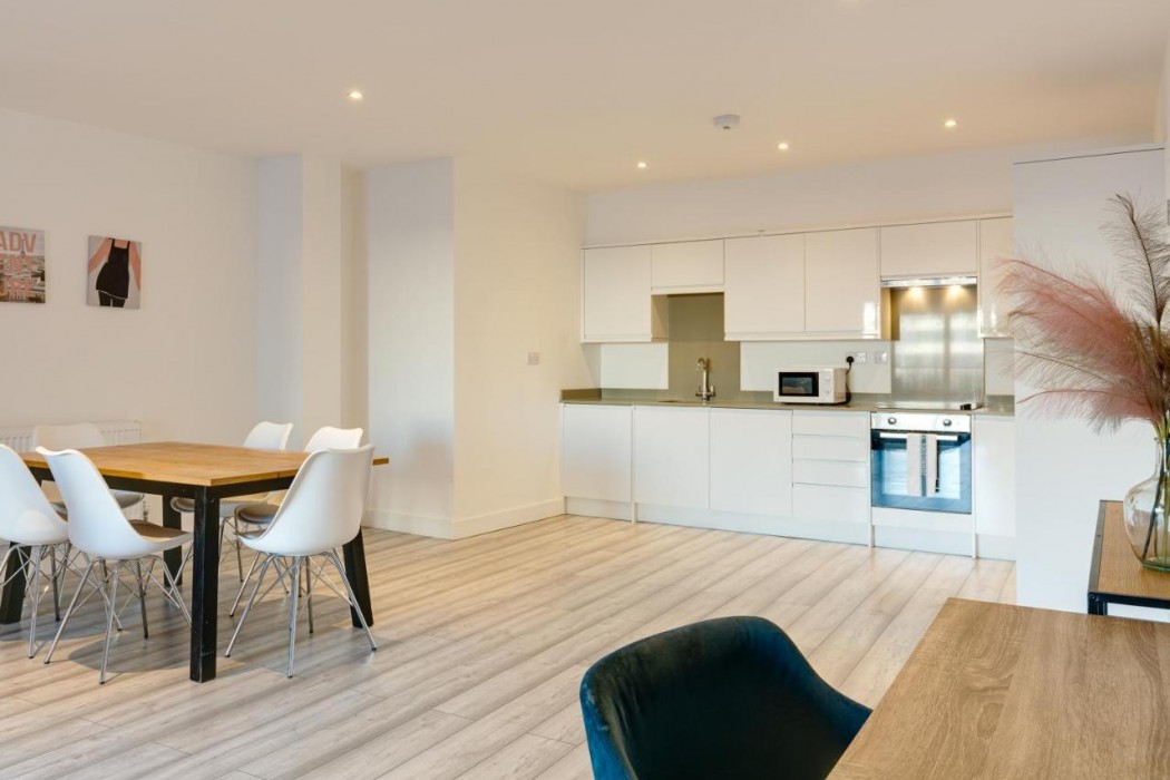Hounslow Central Apartments 26/40