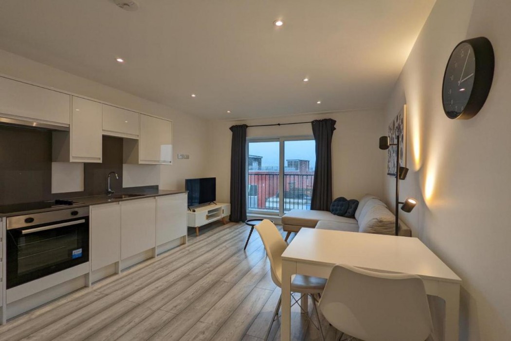 Hounslow Central Apartments 17/40