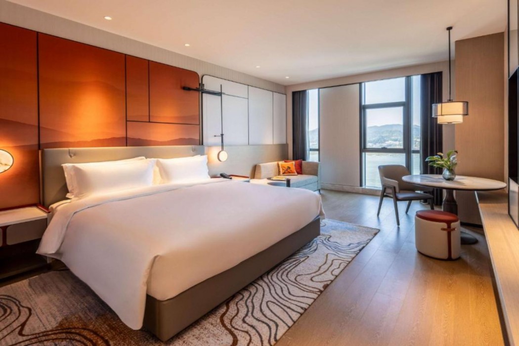 Grand Mercure Yichang Waitan 15/72