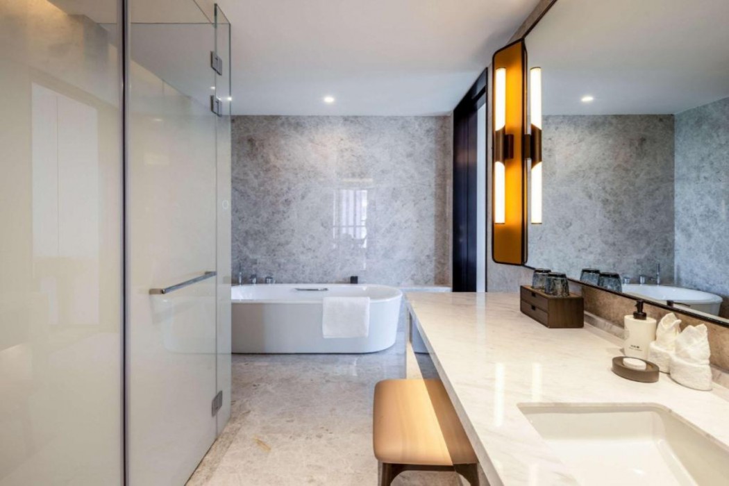 Grand Mercure Yichang Waitan 19/72