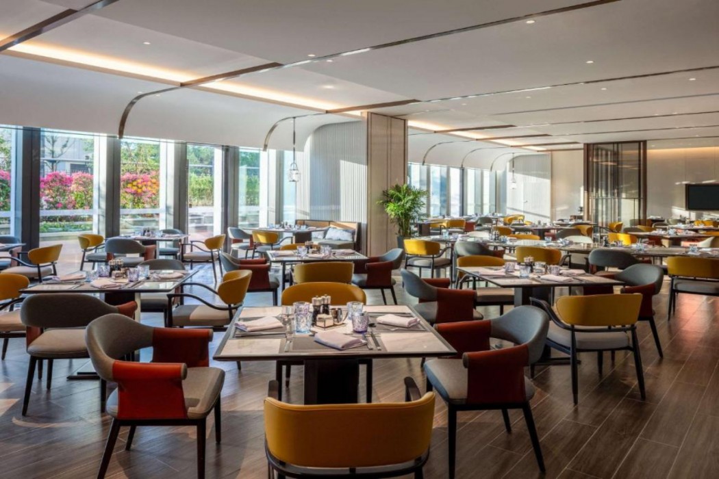 Grand Mercure Yichang Waitan 32/72